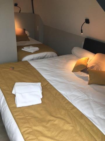Le Relais Hotel Saint-Quentin-les-Anges Exterior photo